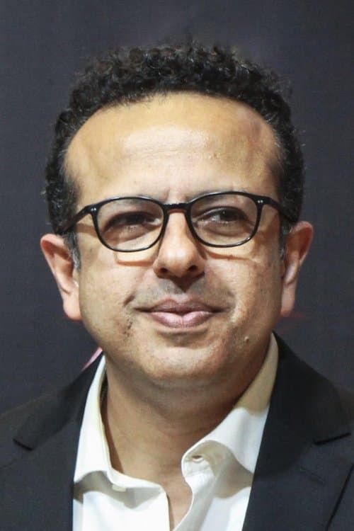 A portrait of Saman Moghaddam
