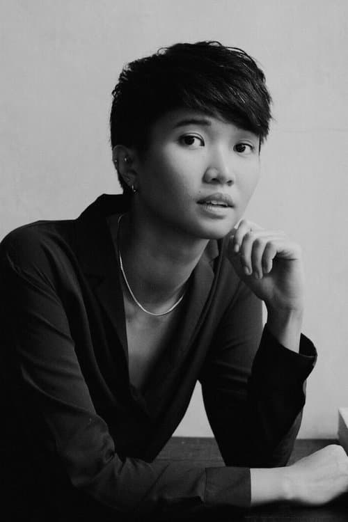 A portrait of Samantha Lee
