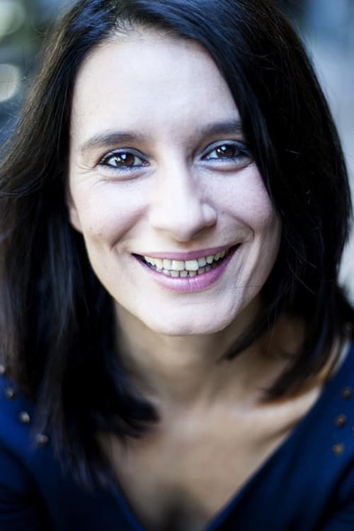 Sanem Öge photo