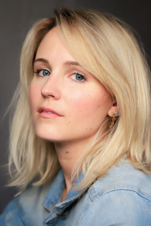 Sara Fletcher photo