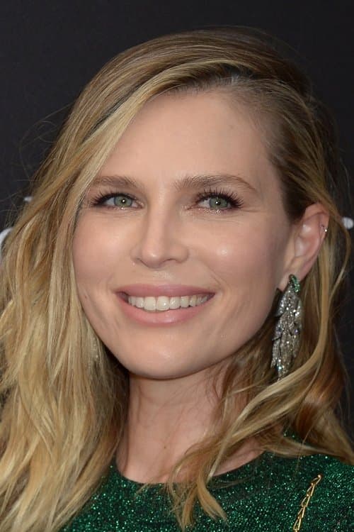 Sara Foster photo