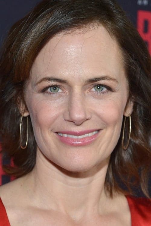 Sarah Clarke photo