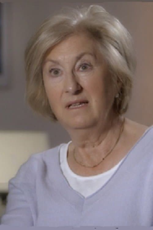 A portrait of Sarah Hellings