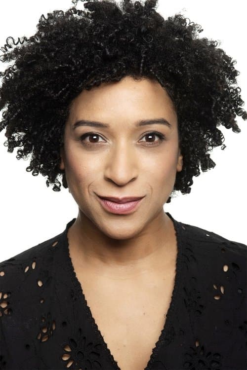 Sarah Paul photo