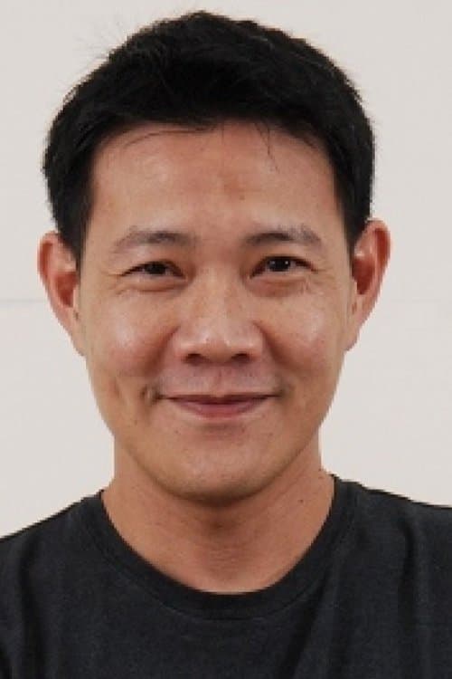 A portrait of Saranyoo Jiralak