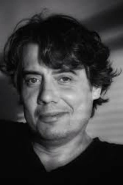 A portrait of Sébastien Drouin