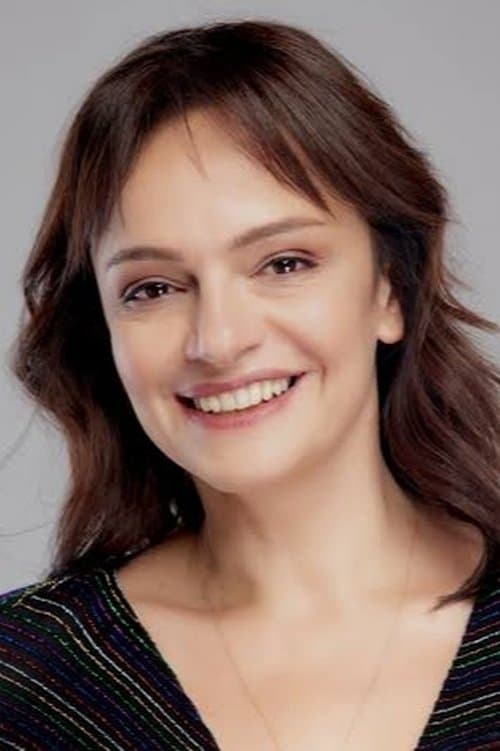 Selen Uçer photo
