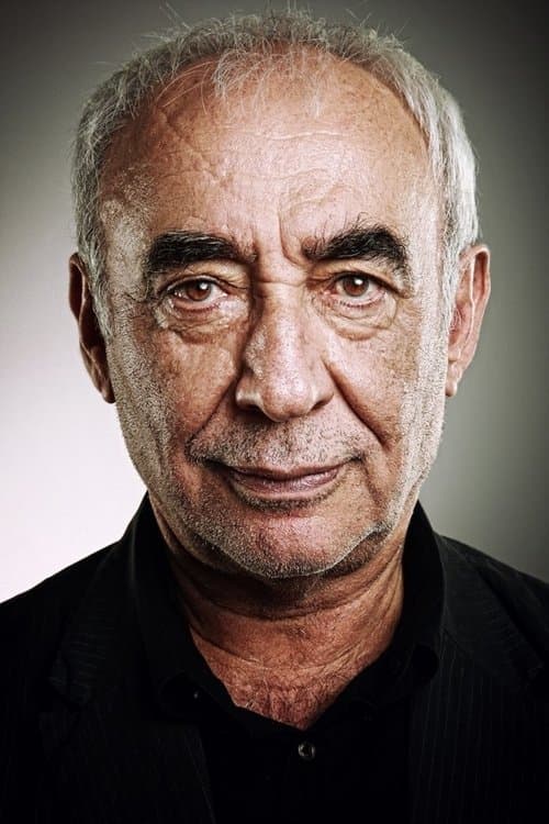 Şener Şen photo