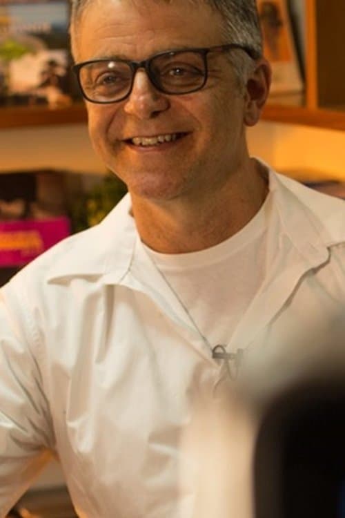 A portrait of Sérgio Goldenberg