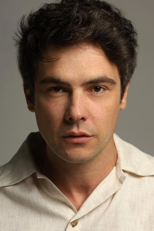 Sérgio Guizé photo