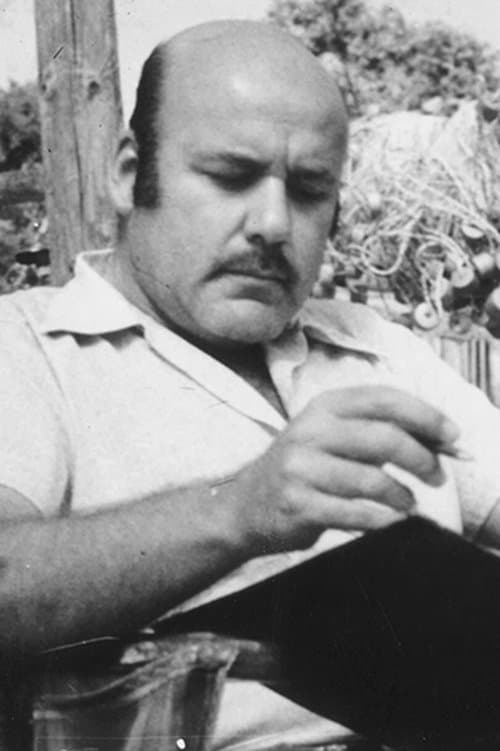 A portrait of Sergio Véjar
