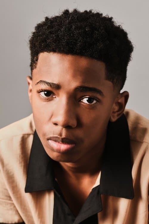Seth Carr photo