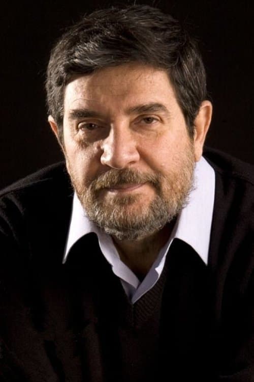 A portrait of Shahriar Bahrani