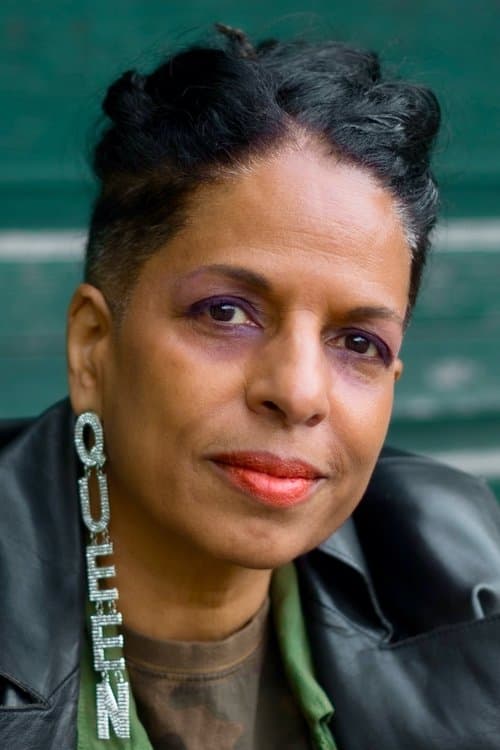 Sharon Lewis photo