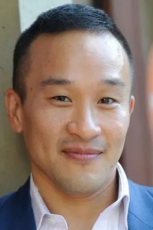 A portrait of Shawn Ku