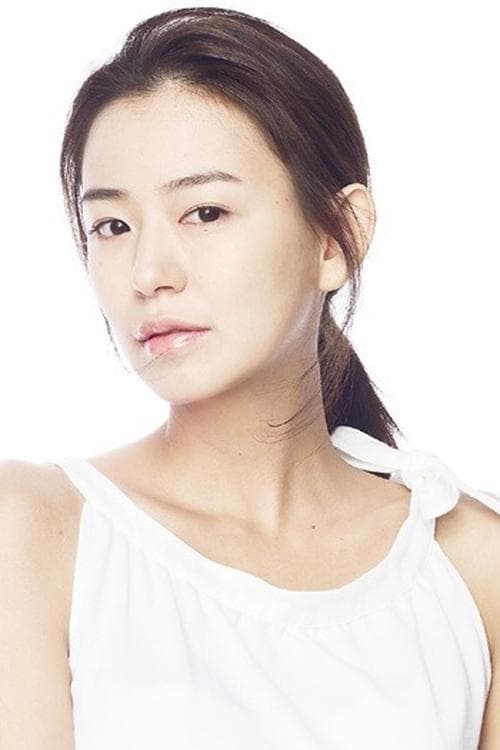 Shim Yi Young photo