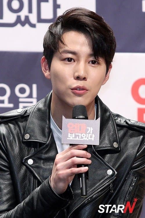 Shin Ji-hoon photo