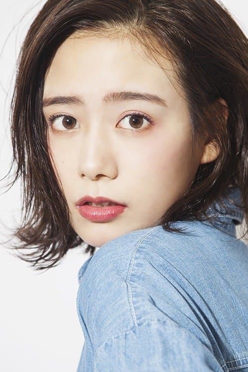 Shiori Yoshida photo
