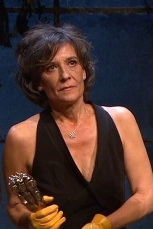 A portrait of Sílvia Quer
