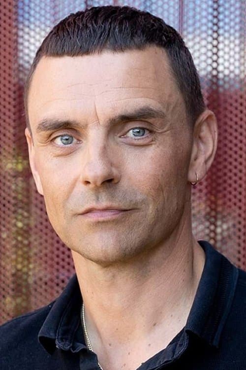 Simon Kvamm photo