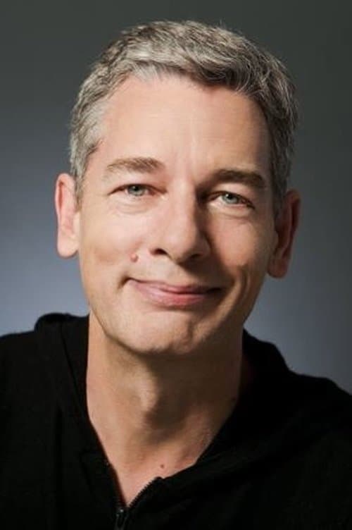 A portrait of Simon Moore