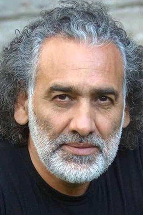 A portrait of Sinan Çetin