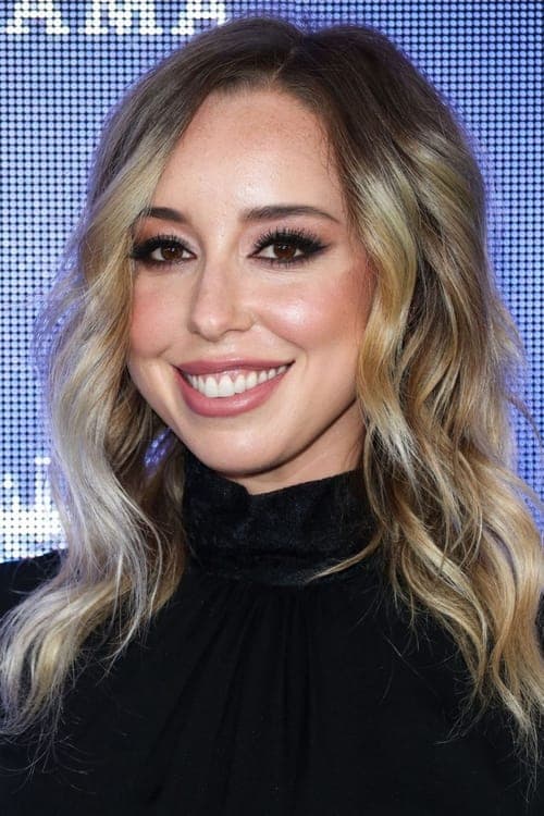 Skyler Shaye photo