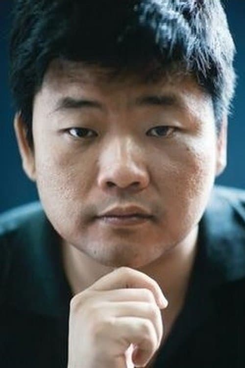 A portrait of Sohn Young-sung