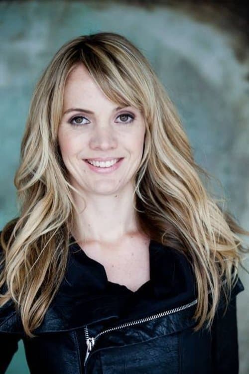 A portrait of Sophia Banks