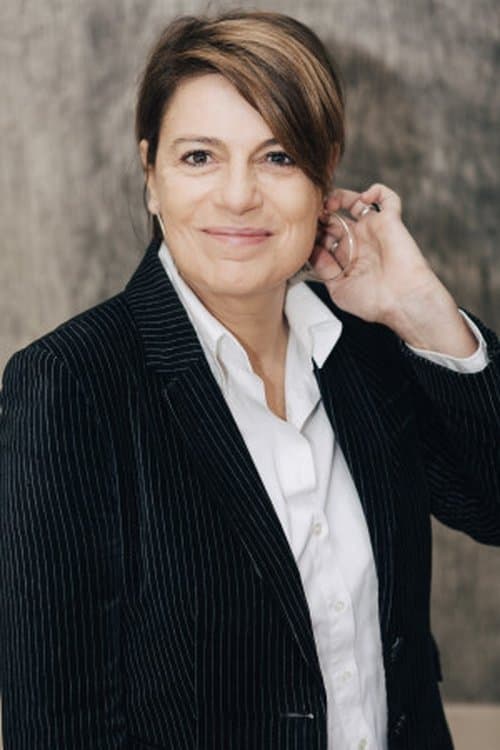 A portrait of Sophie Révil