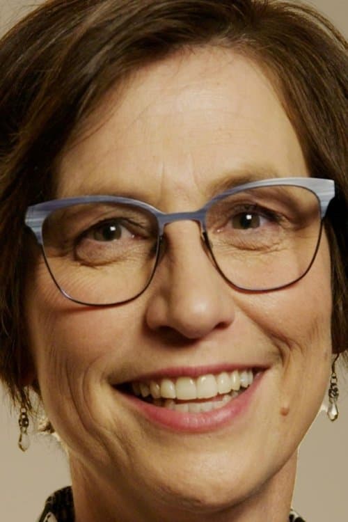 A portrait of Sophie Roy