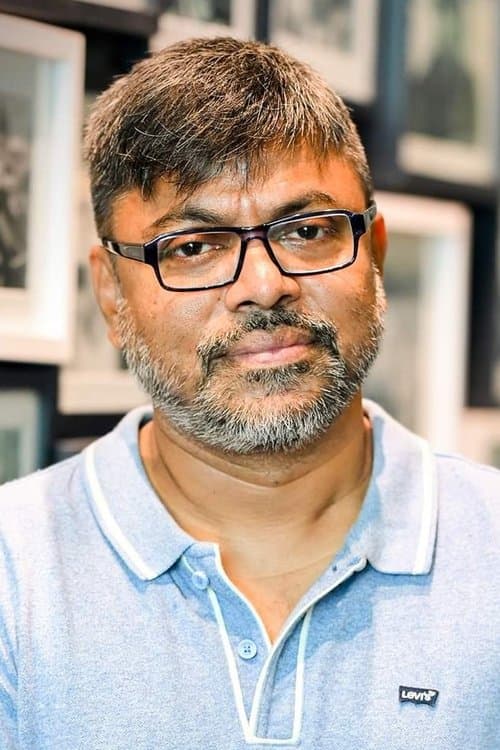 A portrait of Soumik Haldar