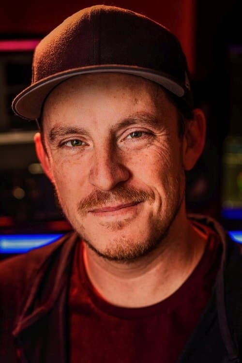 A portrait of Stefan Colson