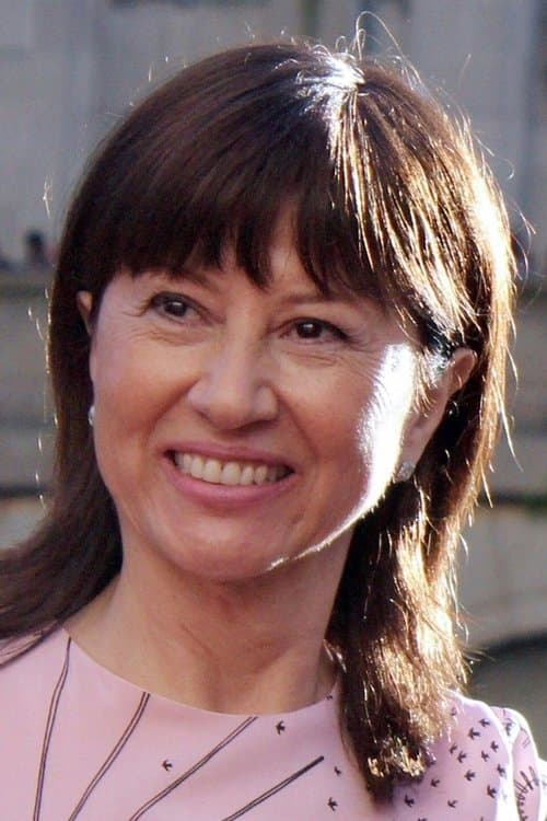 A portrait of Stella Hopkins