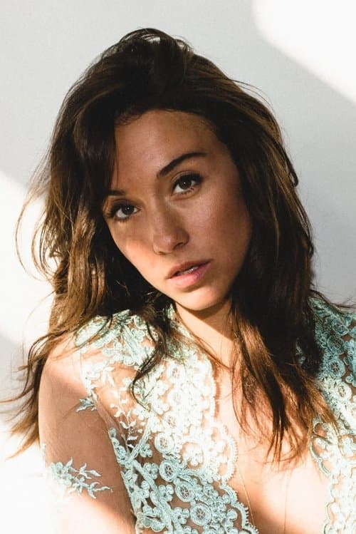 Stella Maeve photo