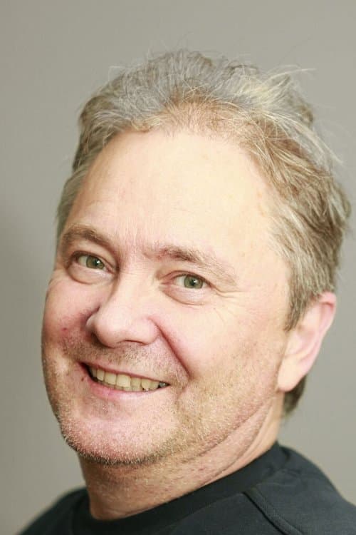 Stephen Lindholm photo