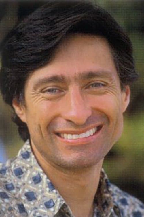 A portrait of Steven Ramirez