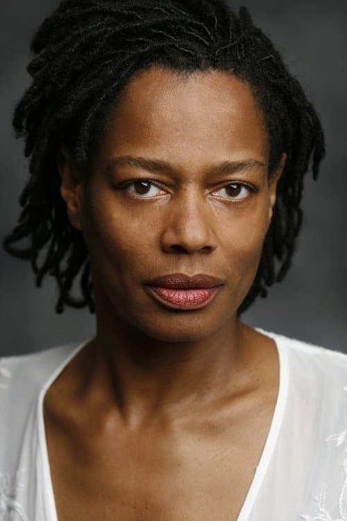 Suzette Llewellyn photo