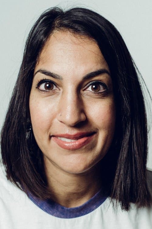 A portrait of Suzi Yoonessi