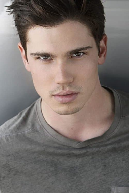 Tanner Novlan photo