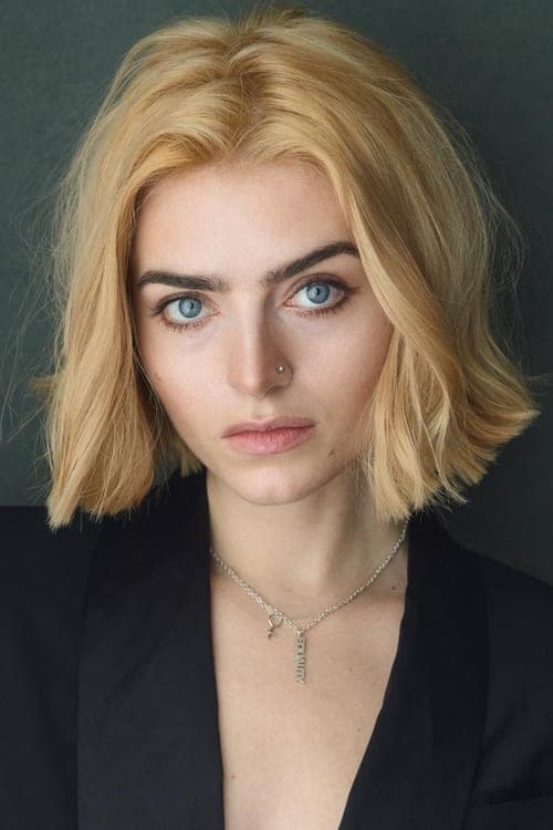 Tara Lee photo