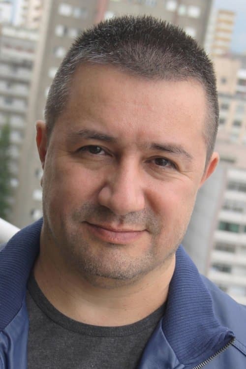 A portrait of Tarcísio Puiati