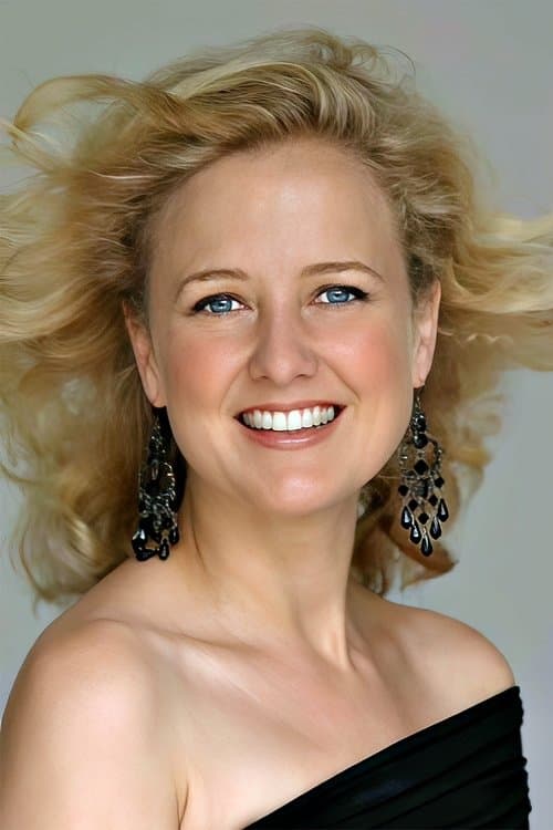 Taryn Fiebig photo