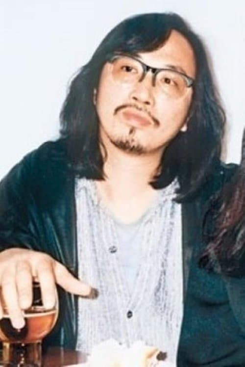 A portrait of Taylor Wong