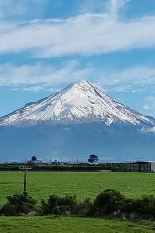 Te Kāhui Tupua Taranaki Mounga photo