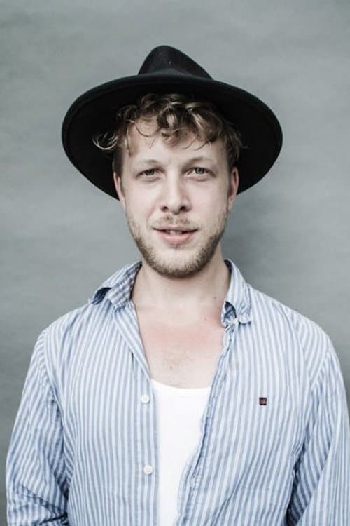 Ted Dwane photo