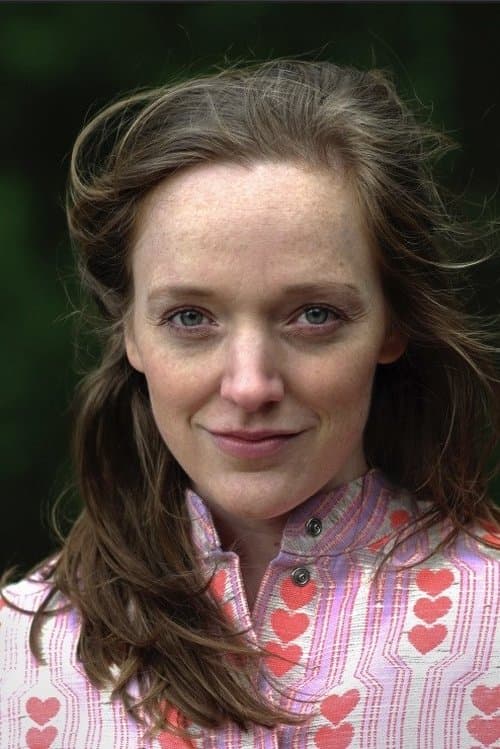 A portrait of Tessa Schram