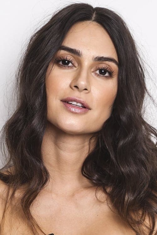 Thaila Ayala photo