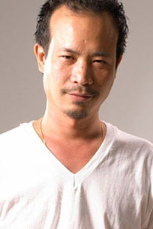 A portrait of Thanakorn Pongsuwan