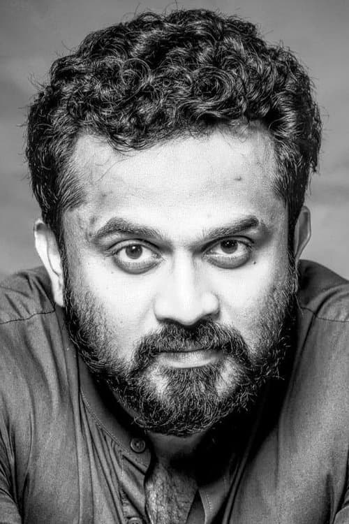A portrait of Tharun Moorthy